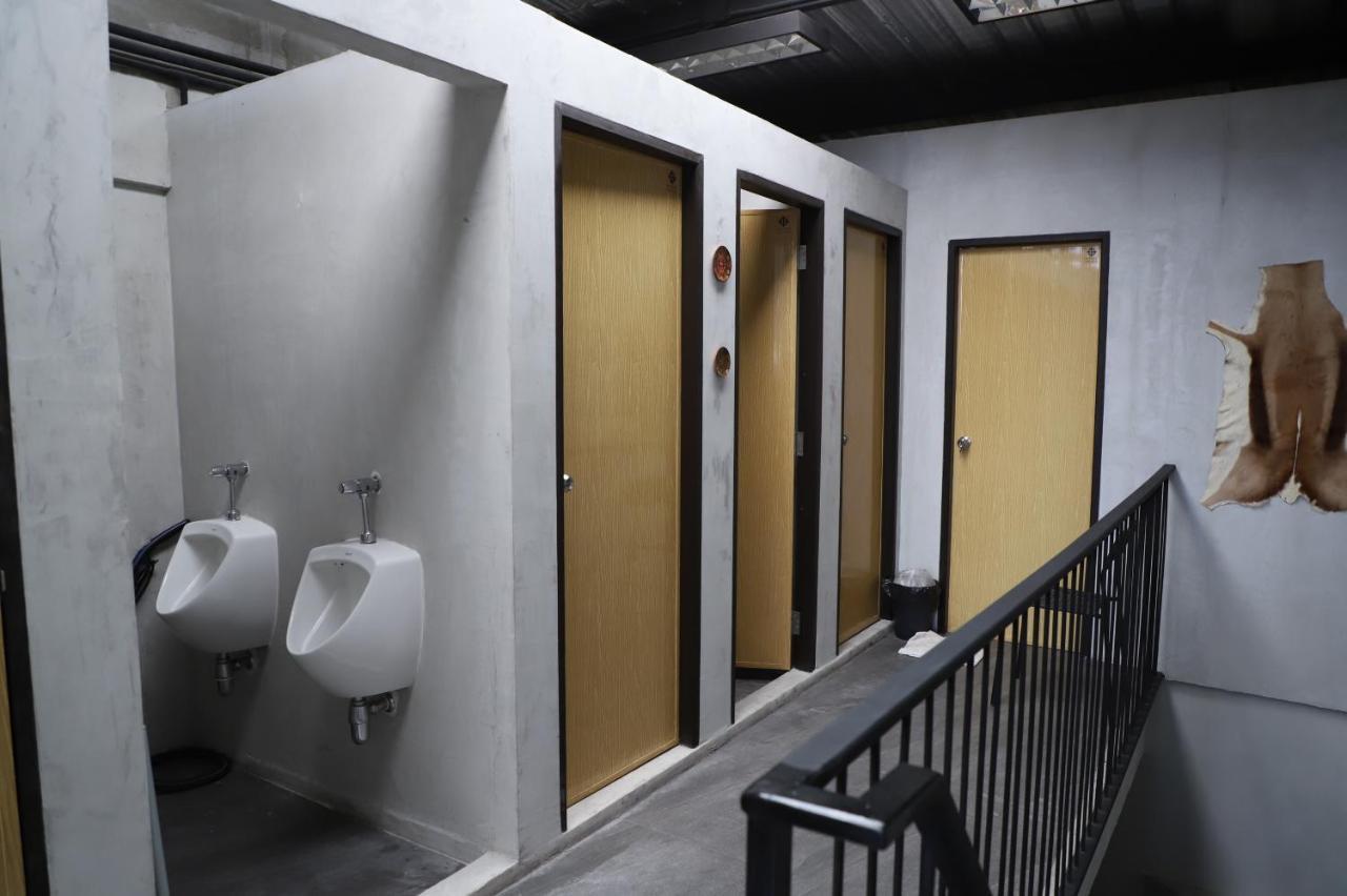 The Cube Hostel Khaosan Bangkok Bagian luar foto