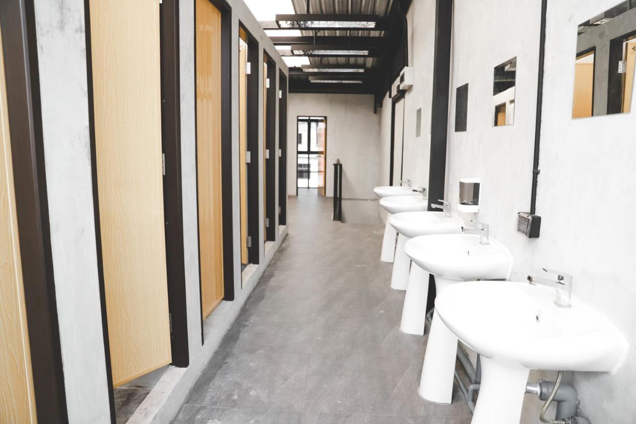 The Cube Hostel Khaosan Bangkok Bagian luar foto